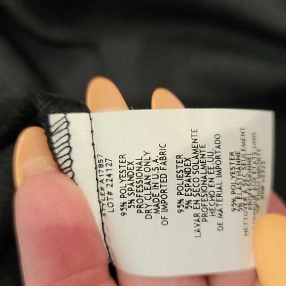 NWT Betsy & Adam V Neck Mermaid Gown - SZ 6 - Picture 9 of 9